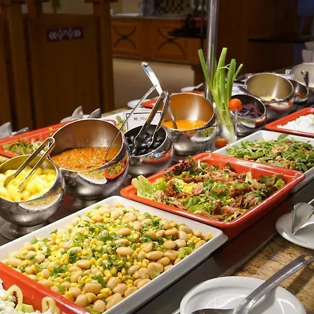 Majestic 度假村 4*