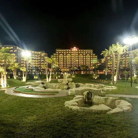 Majestic 4* 阳光海滩