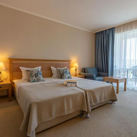 Majestic Resort 4*