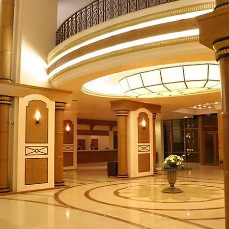 Majestic אתר נופש 4*