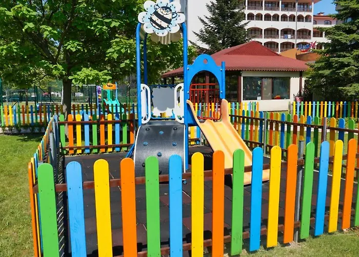 Курортный комплекс Majestic 4*