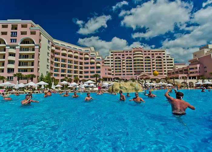 Курортный комплекс Majestic