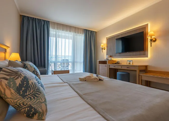 Курортный комплекс Majestic