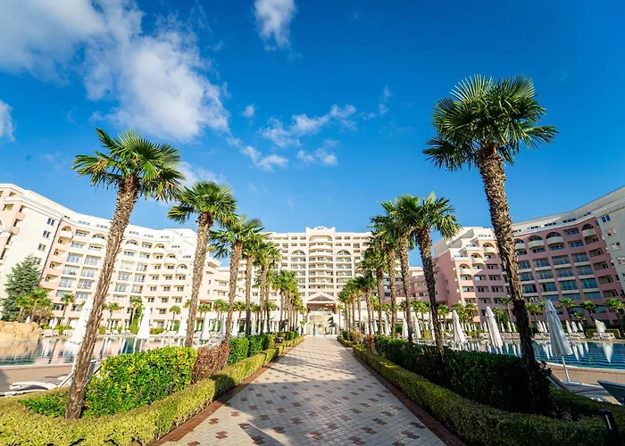 Курортный комплекс Majestic 4*